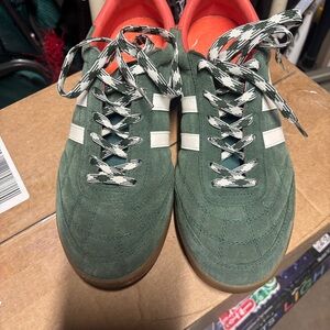 Goya Green Suede Lace-Up Sneakers with Contrast Stripes